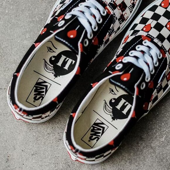 Vans Era House of Terror x IT  Halloween RARE FIND - Picture 5 of 5
